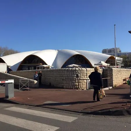 Appartement Royan: Au Calme Avec Vue Sur La Ville De *
